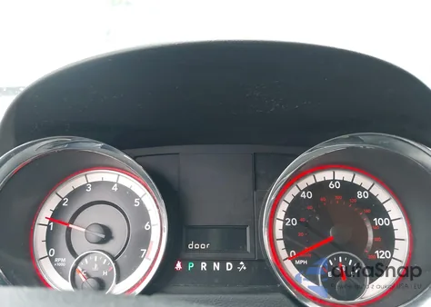 2018 Dodge Grand Caravan Sxt z USA, uszkodzony, nr VIN 2C4RDGCG3JR281408